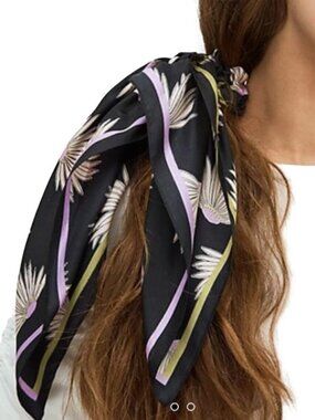 Kate Spade New York Falling Flower Mini Hair Tie Black